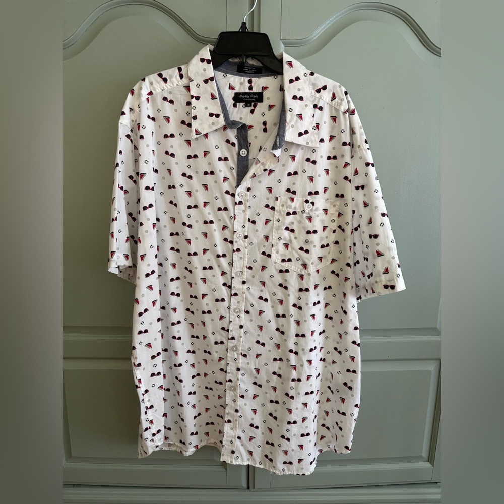 Men’s 3X short sleeve button down shirt. Fun in the sun all over print.
